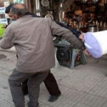 برای پایان دادن به ماجرای دست فروشان، شهرداری قانون را بخواند برای پایان دادن به ماجرای دست فروشان، شهرداری قانون را بخواند
