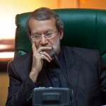 گفتند سگ مشایی و احمدینژاد بر لاریجانی شرف دارد گفتند سگ مشایی و احمدینژاد بر لاریجانی شرف دارد