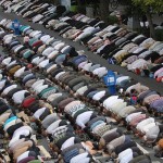 اقامه نماز عید سعید فطر در تبریز اقامه نماز عید سعید فطر در تبریز