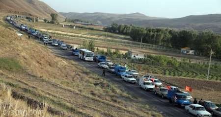 راه بندان طولانی در جاده تبریز- آذرشهر به دلیل واژگونی کامیون خاور