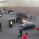 تصاویر/درگیری های بین هواداران و نیروهای انتظامی در ورزشگاه تصاویر/درگیری های بین هواداران و نیروهای انتظامی در ورزشگاه