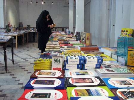 ۴۰۰ نمایشگاه کتاب درون مدرسه ای در این شهرستان مراغه گشایش یافت.