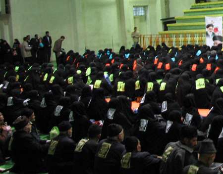 اعزام ۱۳۰ نفر از مددجویان کمیته امداد عجب شیر به مشهد مقدس
