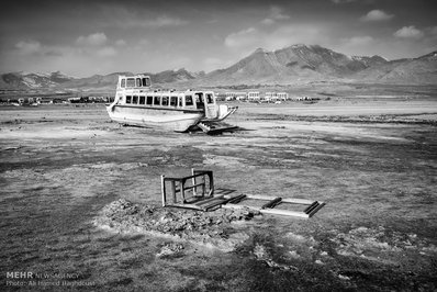 تصاویر/ دریاچه ارومیه هنوز خیس نشده