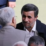 احمدینژاد عارف را ترجیح میدهد یا لاریجانی را؟ احمدینژاد عارف را ترجیح میدهد یا لاریجانی را؟
