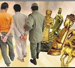 کشف اشیاء عتیقه با قدمتی بیش از سه هزار سال در مرند کشف اشیاء عتیقه با قدمتی بیش از سه هزار سال در مرند