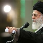 صلاح نمیدانم/ این هم پشت بلندگو! صلاح نمیدانم/ این هم پشت بلندگو!