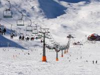 اسکی روی برف در بهار؛ ارمغان سفر به «آلوارس» بزرگ‌ترین پیست کشور