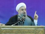 اعتراض شدید کارگران حین سخنرانی روحانی/ تهدید کارگران توسط مجری به خُرد شدن دهان! اعتراض شدید کارگران حین سخنرانی روحانی/ تهدید کارگران توسط مجری به خُرد شدن دهان!