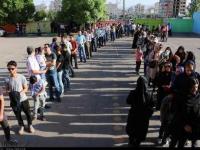 زمان رای گیری در زنجان پایان یافت/صف های انتظار همجنان طولانی است