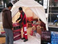 ارسال آب وچادر وتجهیزات پزشکی از زنجان به کرمانشاه