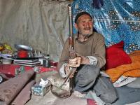 تنها ساکن روستای چال زنجان از خدمات کمیته امداد بهره مند است