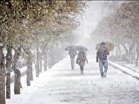 آذربایجان غربی رخت سفید بر تن کرد/بارش نخستین برف پائیزی در ارومیه