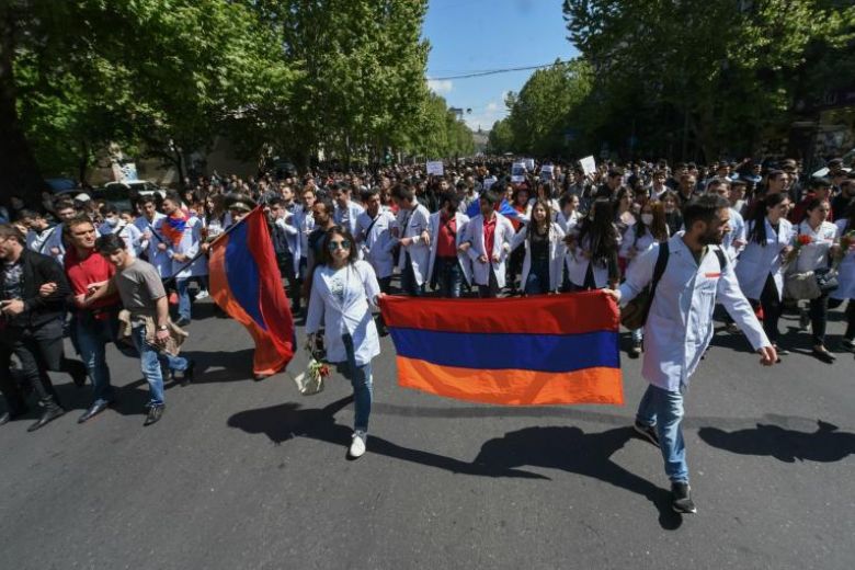 تحولات اخیر در ارمنستان و نقش آن بر مناقشه قره باغ کوهستانی