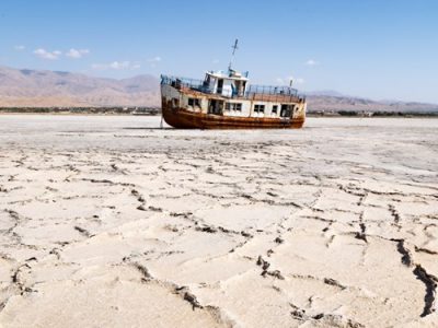 کاهش تراز دریاچه ارومیه به ۱۲۷۰.۵۲ سانتی متر