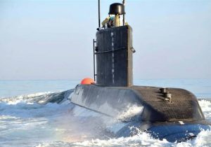 هشدار نیروی دریایی ارتش به زیردریایی هسته‌ای آمریکا در تنگه هرمز