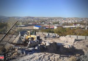تخریب ۵ فقره حصار غیرقانونی درحریم منطقه۹ / شهروندان تخلفات شهری را به سامانه ۱۳۷ گزارش کنند